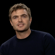 Alex Roe