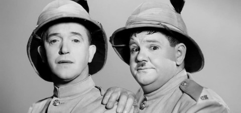 Laurel et Hardy - Bons pour le service