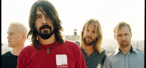 Foo Fighters - Everywhere But Home