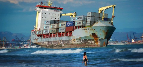 Transport morski - nieczysta gra w statki