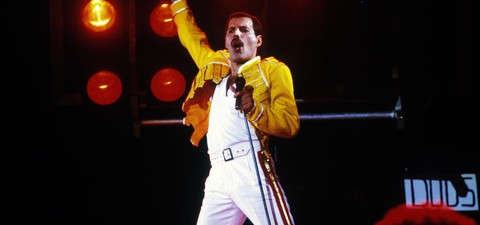 Queen: Live at Wembley Stadium