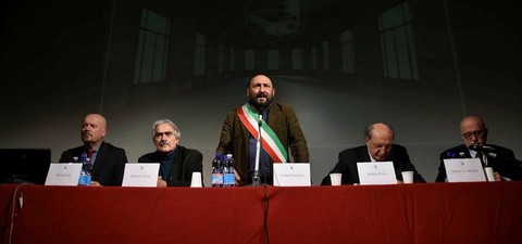 Der Bürgermeister, Mussolini und das Museum