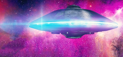 UFO는 살아있다: 아폴로 11호의 비밀